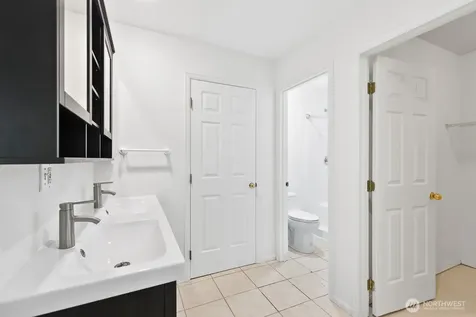 6814 119th Avenue SE Bellevue WA 98006