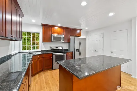 6814 119th Avenue SE Bellevue WA 98006