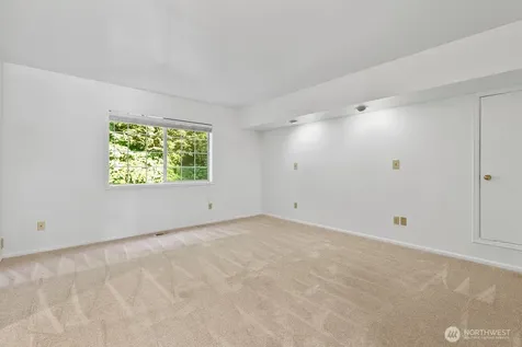 6814 119th Avenue SE Bellevue WA 98006