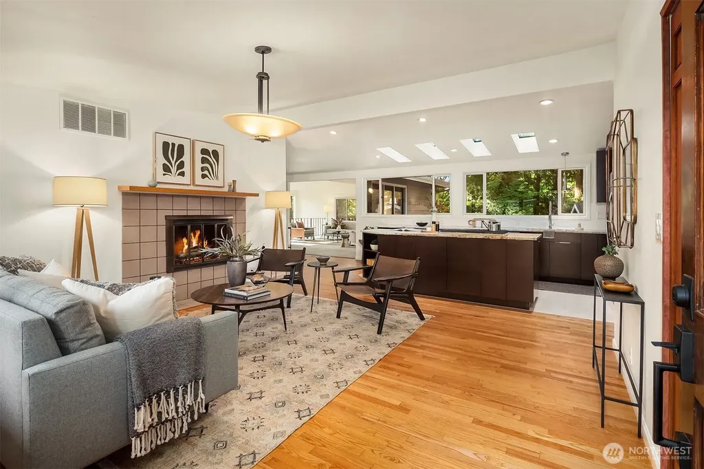 12210 NE 64th Street Kirkland WA 98033