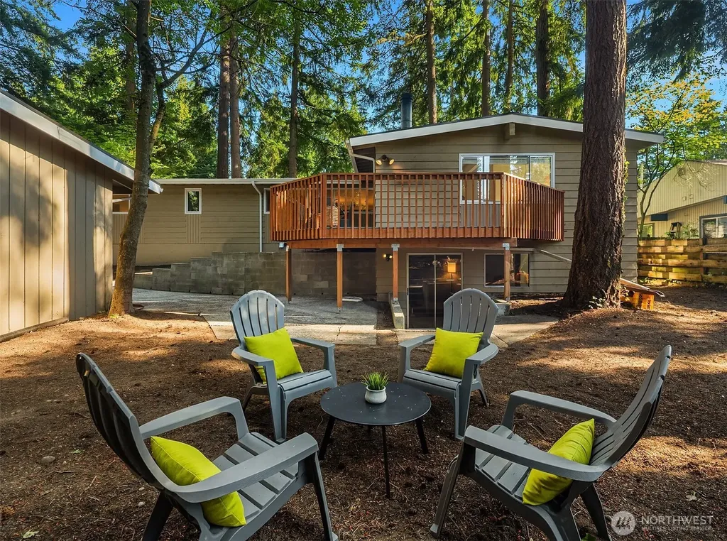 12210 NE 64th Street Kirkland WA 98033
