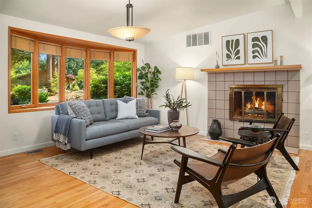 12210 NE 64th Street Kirkland WA 98033