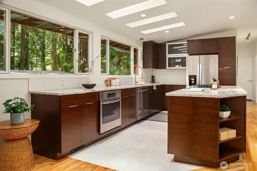 12210 NE 64th Street Kirkland WA 98033
