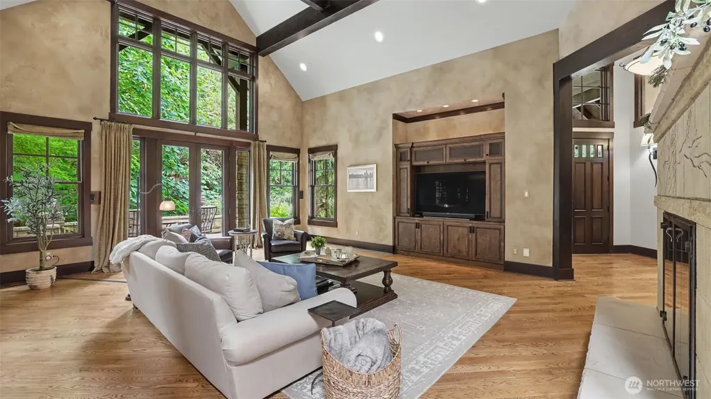 19360 163rd Court NE Woodinville WA 98072