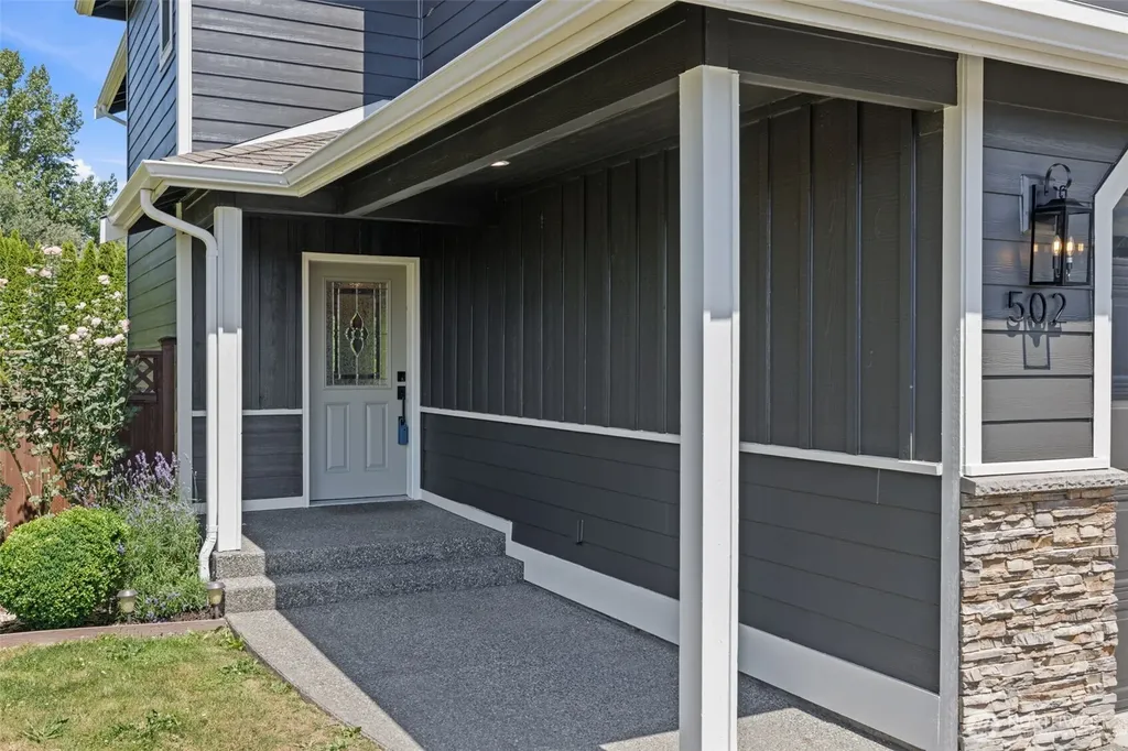 502 Jackson Court Nooksack WA 98276
