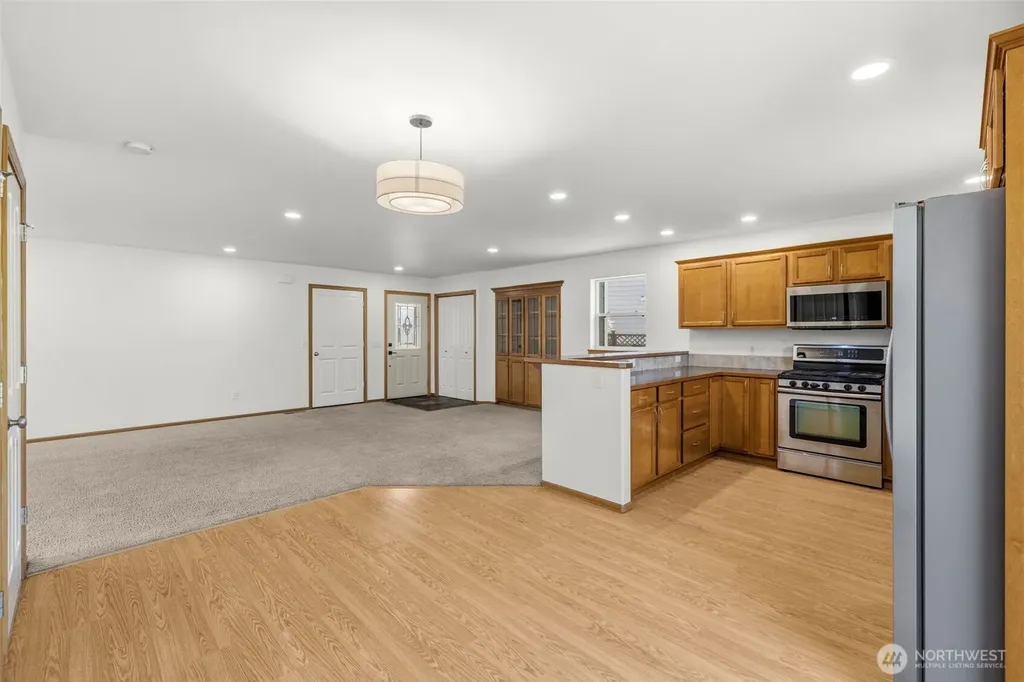 502 Jackson Court Nooksack WA 98276