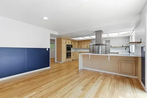 7602 182nd Street E Puyallup WA 98375