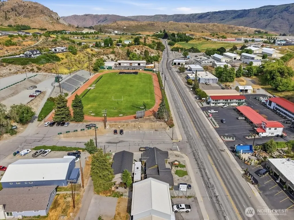 927 E Woodin Avenue Chelan WA 98816
