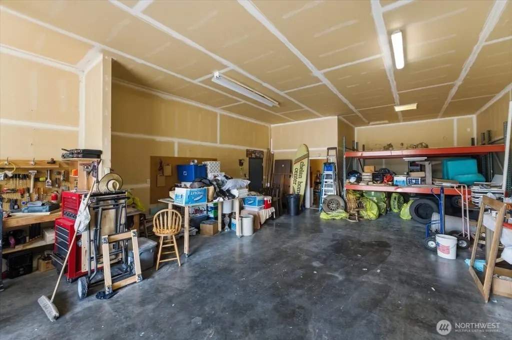 927 E Woodin Avenue Chelan WA 98816