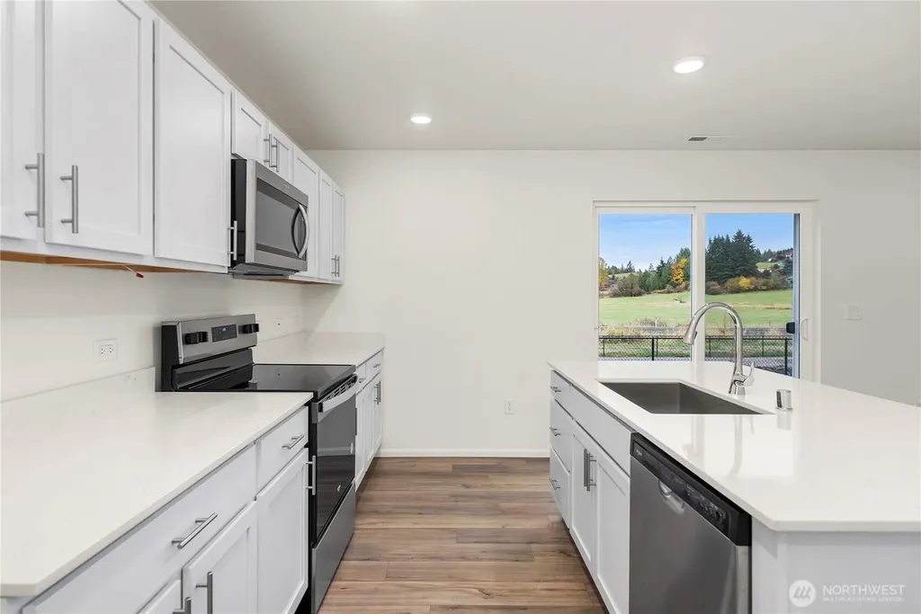 9921 Ferns Loop SE Yelm WA 98597