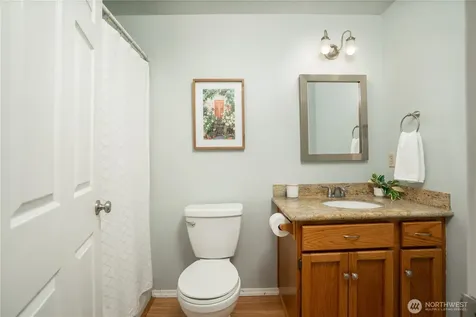 525 E 160th Street Tacoma WA 98445