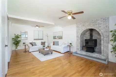 525 E 160th Street Tacoma WA 98445