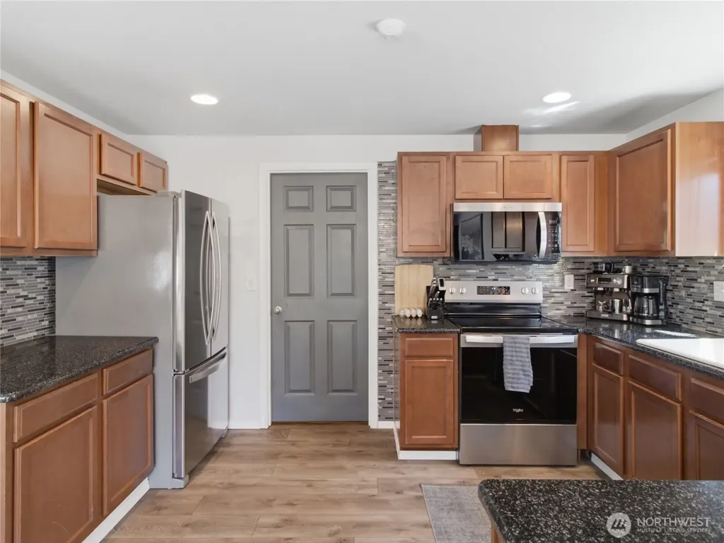 19714 Aspenwood Court SW Rochester WA 98579