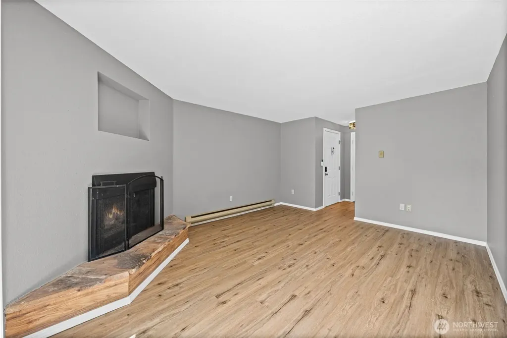 1868 Central Place S Kent WA 98030