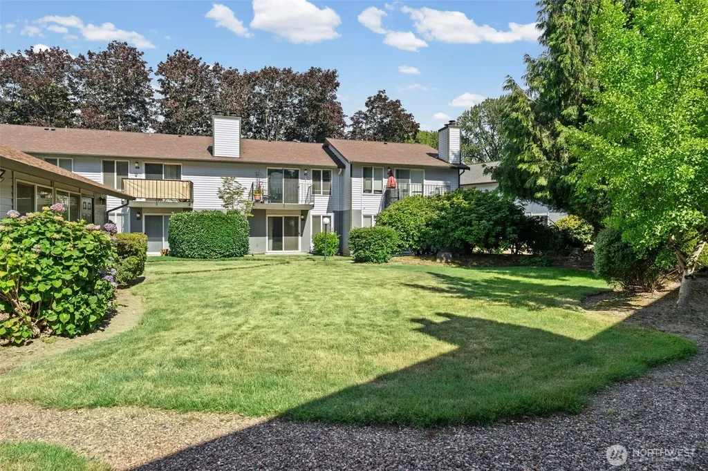 1868 Central Place S Kent WA 98030