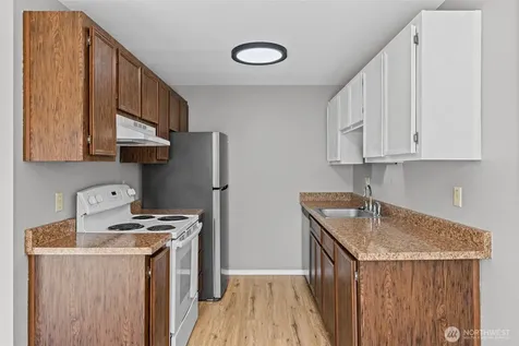 1868 Central Place S Kent WA 98030