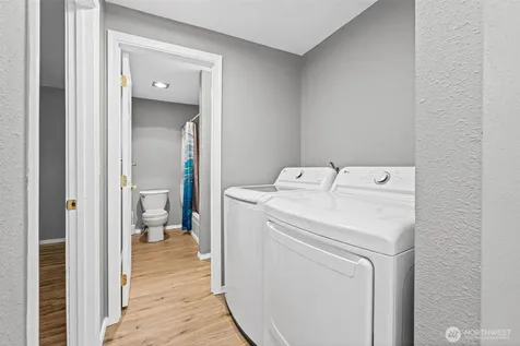 1868 Central Place S Kent WA 98030