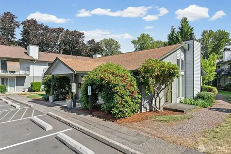1868 Central Place S Kent WA 98030