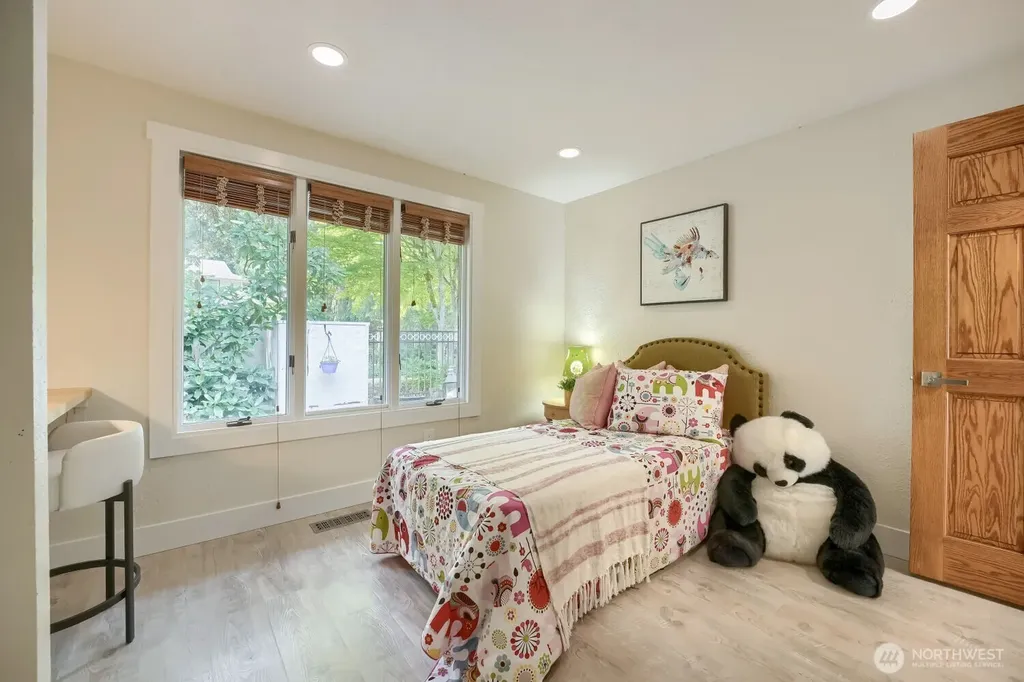 11914 NE 148th Street Kirkland WA 98034