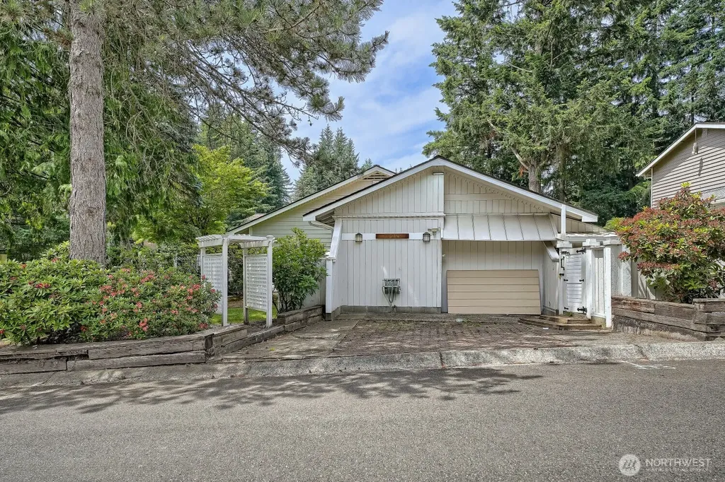 11914 NE 148th Street Kirkland WA 98034