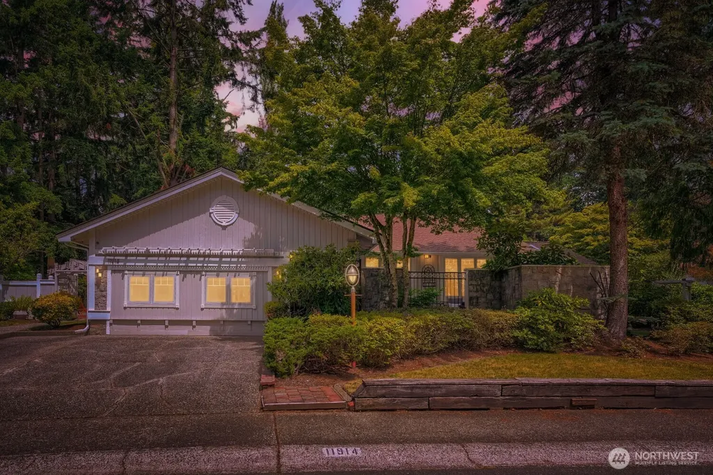 11914 NE 148th Street Kirkland WA 98034