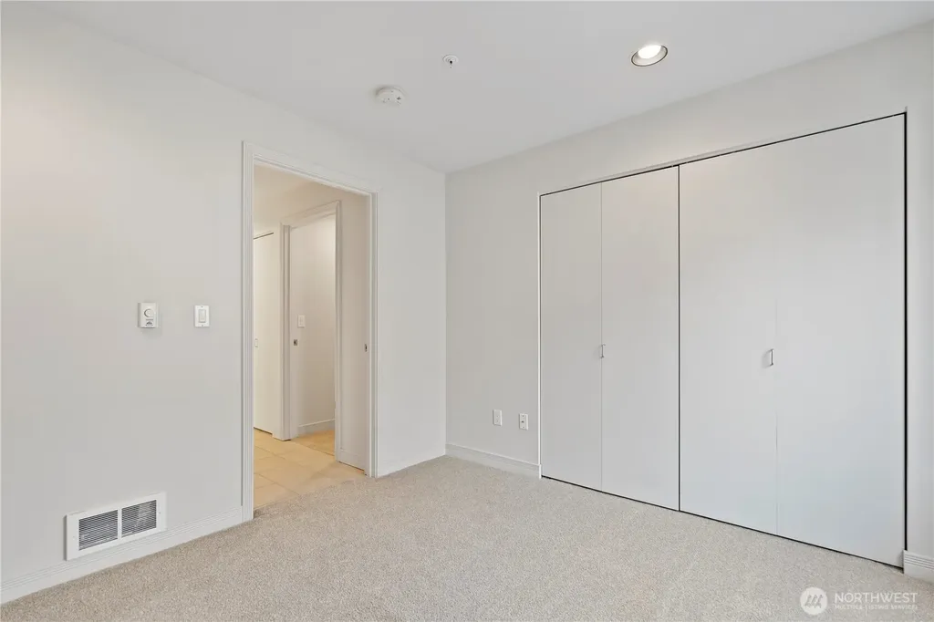 601 W Mercer Place Seattle WA 98119