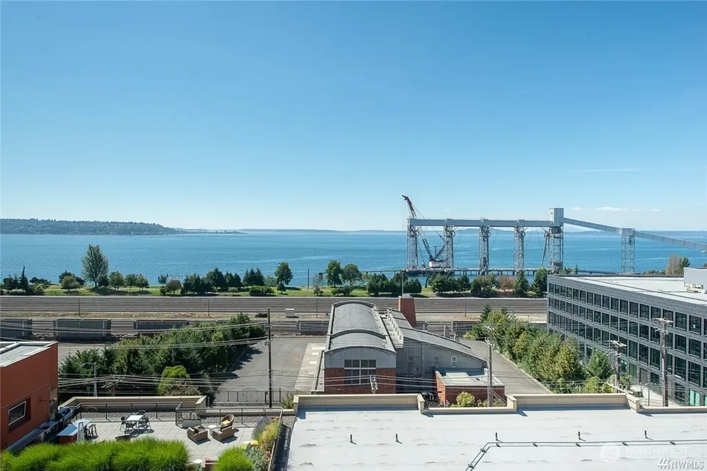 601 W Mercer Place Seattle WA 98119