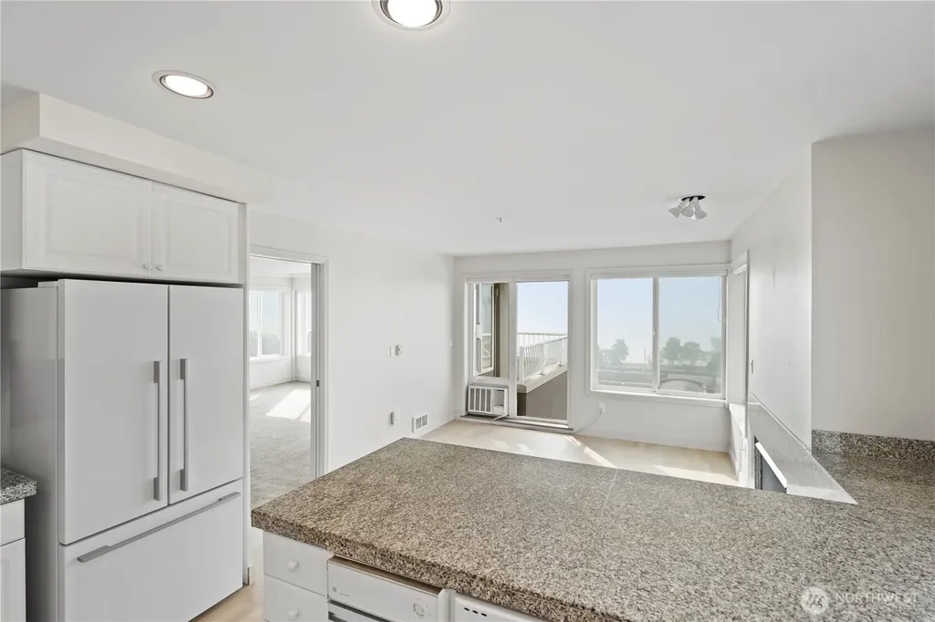 601 W Mercer Place Seattle WA 98119