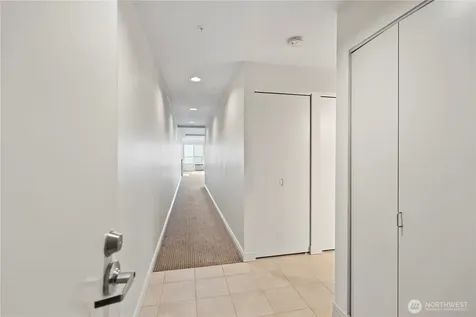 601 W Mercer Place Seattle WA 98119