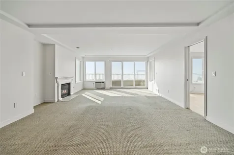 601 W Mercer Place Seattle WA 98119