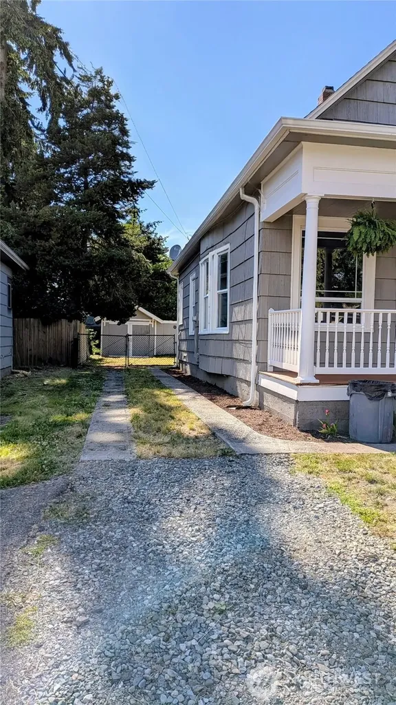 1220 S Adams Street Tacoma WA 98405
