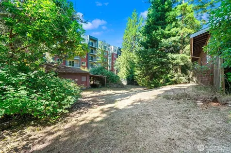 17552 12th Avenue NE Shoreline WA 98155