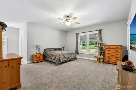 7927 122nd Street NE Marysville WA 98271