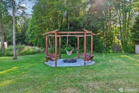 7927 122nd Street NE Marysville WA 98271