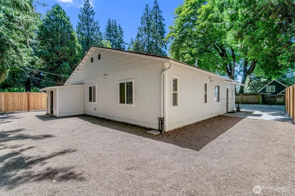 5830 115th Place NE Kirkland WA 98033