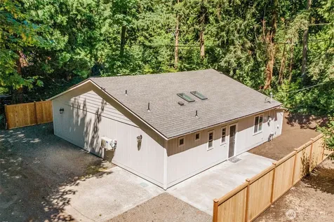 5830 115th Place NE Kirkland WA 98033