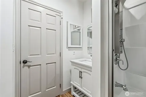 5830 115th Place NE Kirkland WA 98033