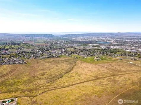 351 Kristi Lane Yakima WA 98901