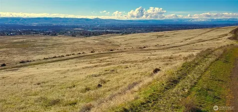 351 Kristi Lane Yakima WA 98901