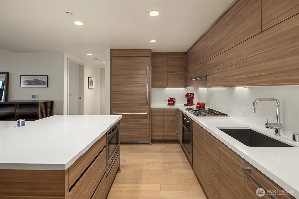 588 Bell Street Seattle WA 98121