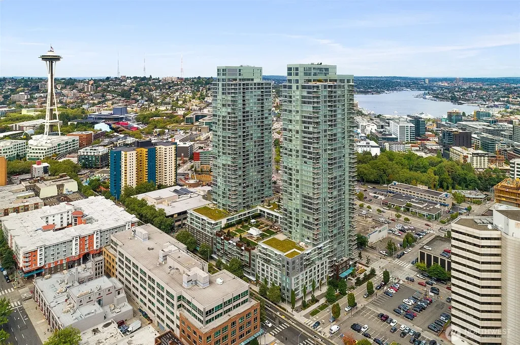 588 Bell Street Seattle WA 98121