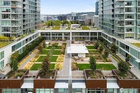 588 Bell Street Seattle WA 98121