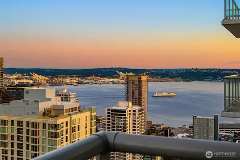 588 Bell Street Seattle WA 98121