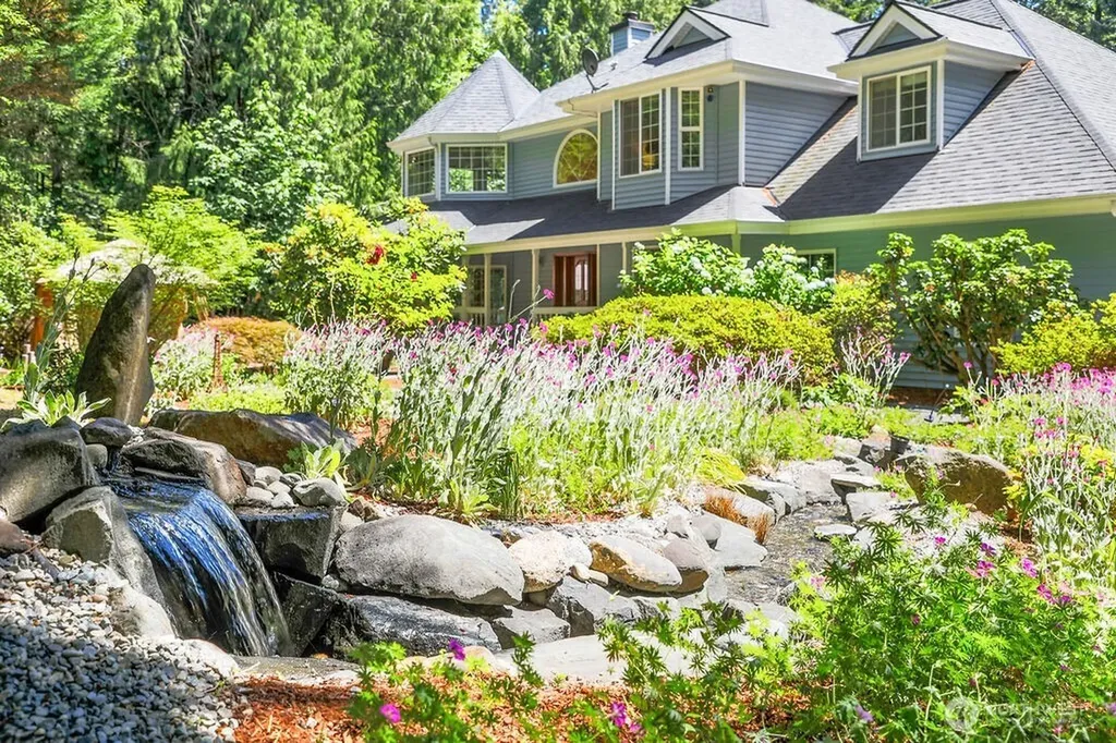 195 NE Lazy Fox Lane Poulsbo WA 98370