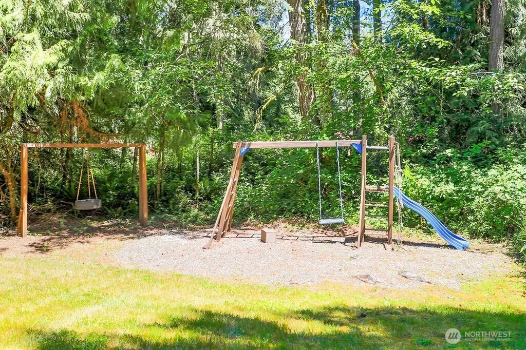 195 NE Lazy Fox Lane Poulsbo WA 98370