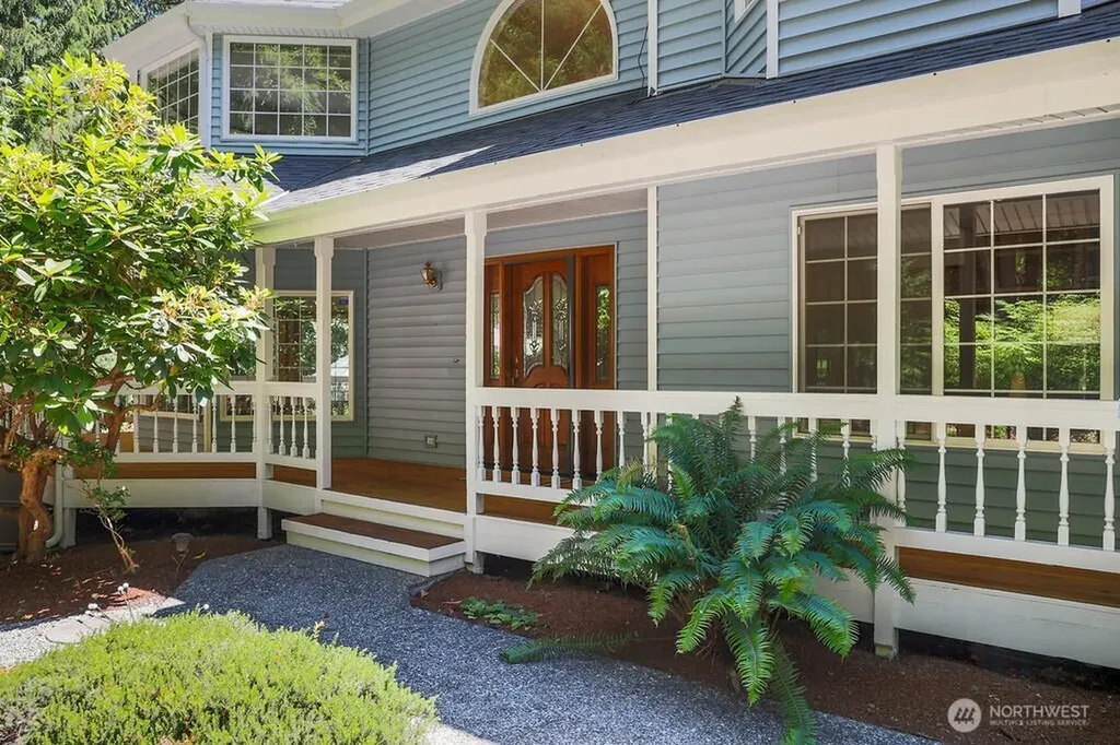 195 NE Lazy Fox Lane Poulsbo WA 98370