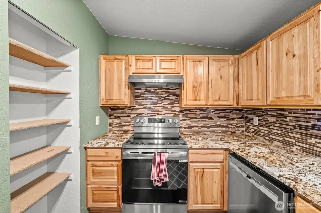 3995 Fischer Park Avenue NE Bremerton WA 98310