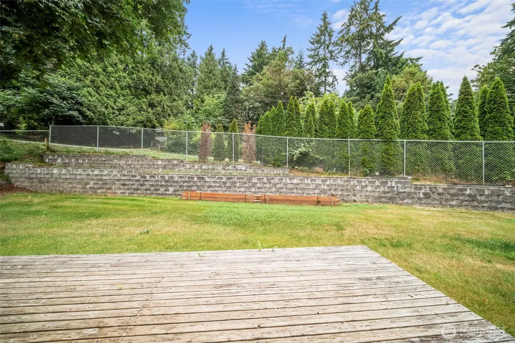 3995 Fischer Park Avenue NE Bremerton WA 98310