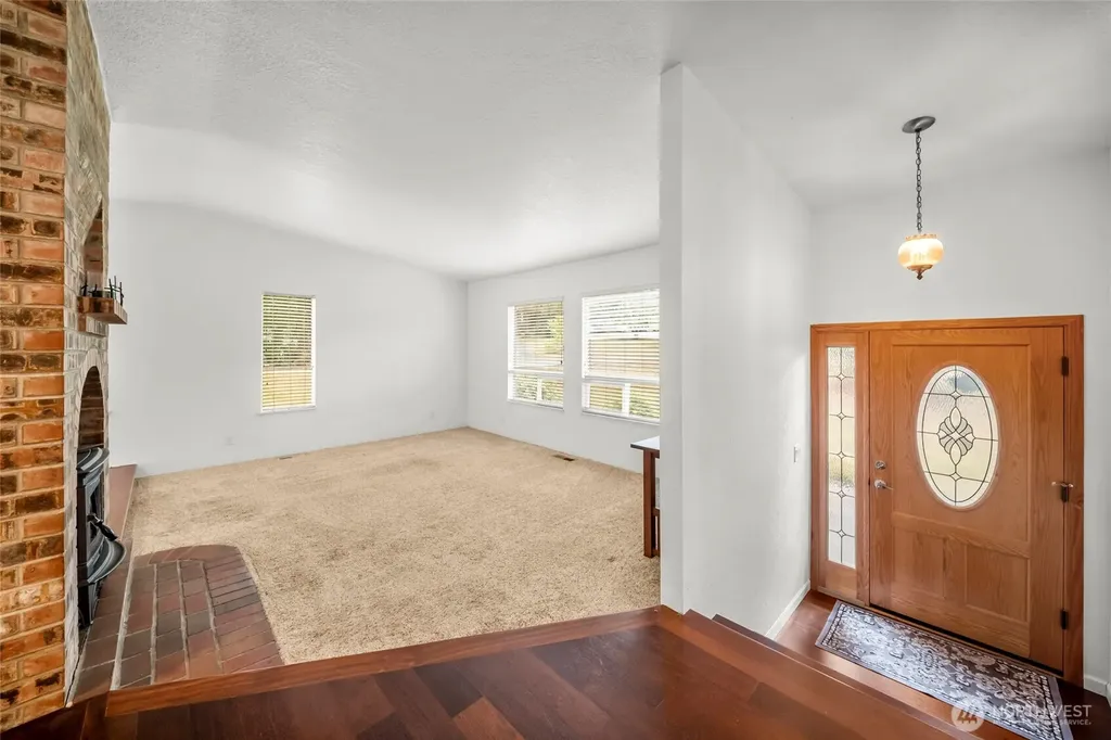 3995 Fischer Park Avenue NE Bremerton WA 98310