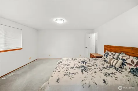 3995 Fischer Park Avenue NE Bremerton WA 98310